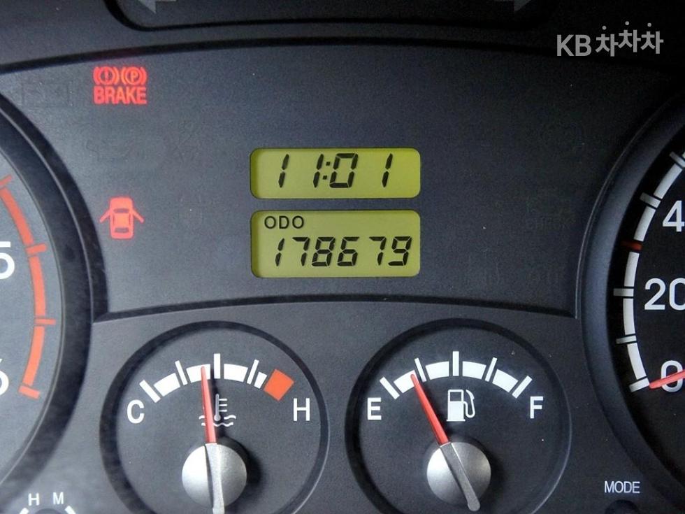 2011 - kia bongo iii