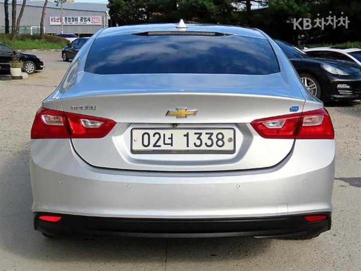 Chevrolet Malibu 1.8 Hybrid LT Deluxe 5