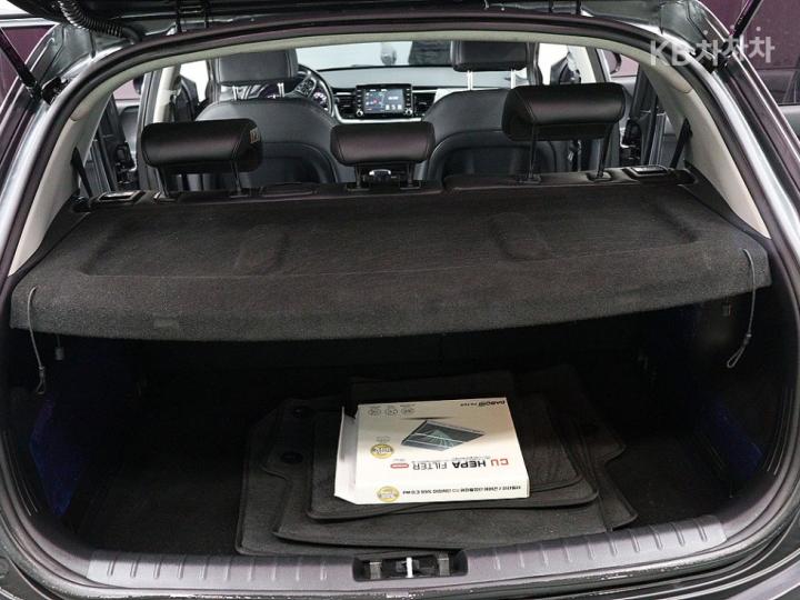 Kia Stonic Gasoline 1.4 MPI Prestige 6