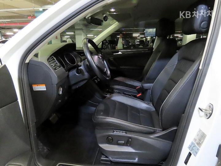 Volkswagen Tiguan 2.0 TDI Premium 7