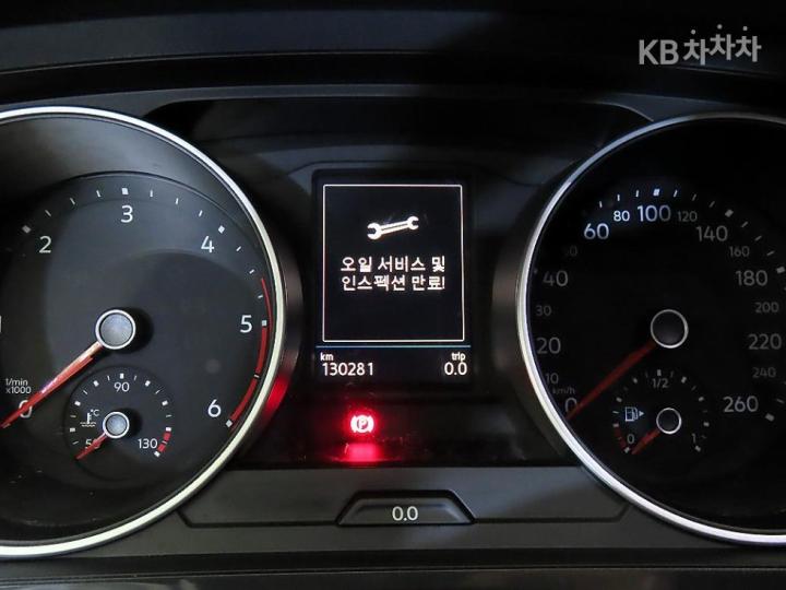 Volkswagen Tiguan 2.0 TDI Premium 10