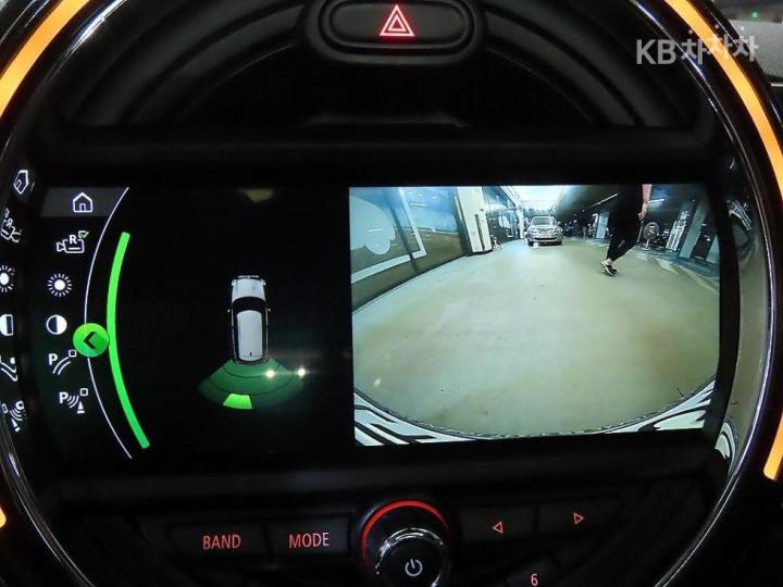 Mini Clubman 1.5 Cooper High Trim - фото 14