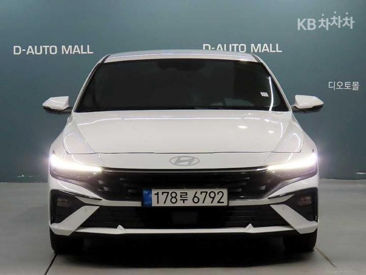 Hyundai Avante 1.6 LPi Smart - фото 4