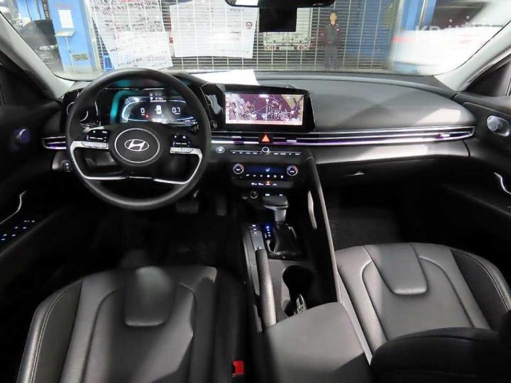 Hyundai Avante 1.6 LPi Smart - фото 9