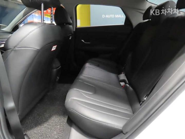 Hyundai Avante 1.6 LPi Smart - фото 13