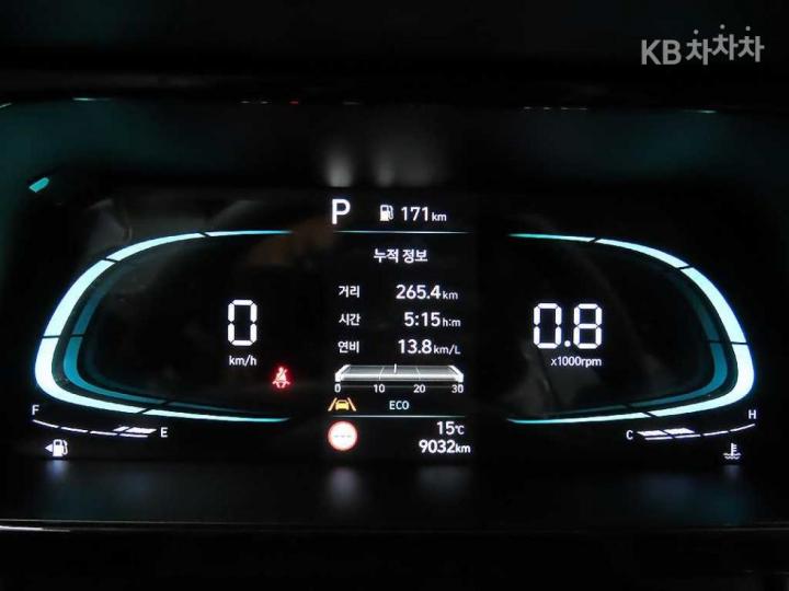 Hyundai Avante 1.6 LPi Smart - фото 15