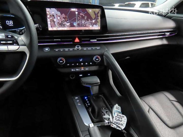 Hyundai Avante 1.6 LPi Smart - фото 19