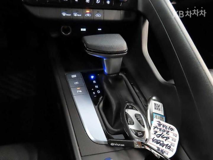 Hyundai Avante 1.6 LPi Smart - фото 24