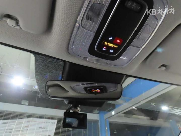 Hyundai Avante 1.6 LPi Smart - фото 29