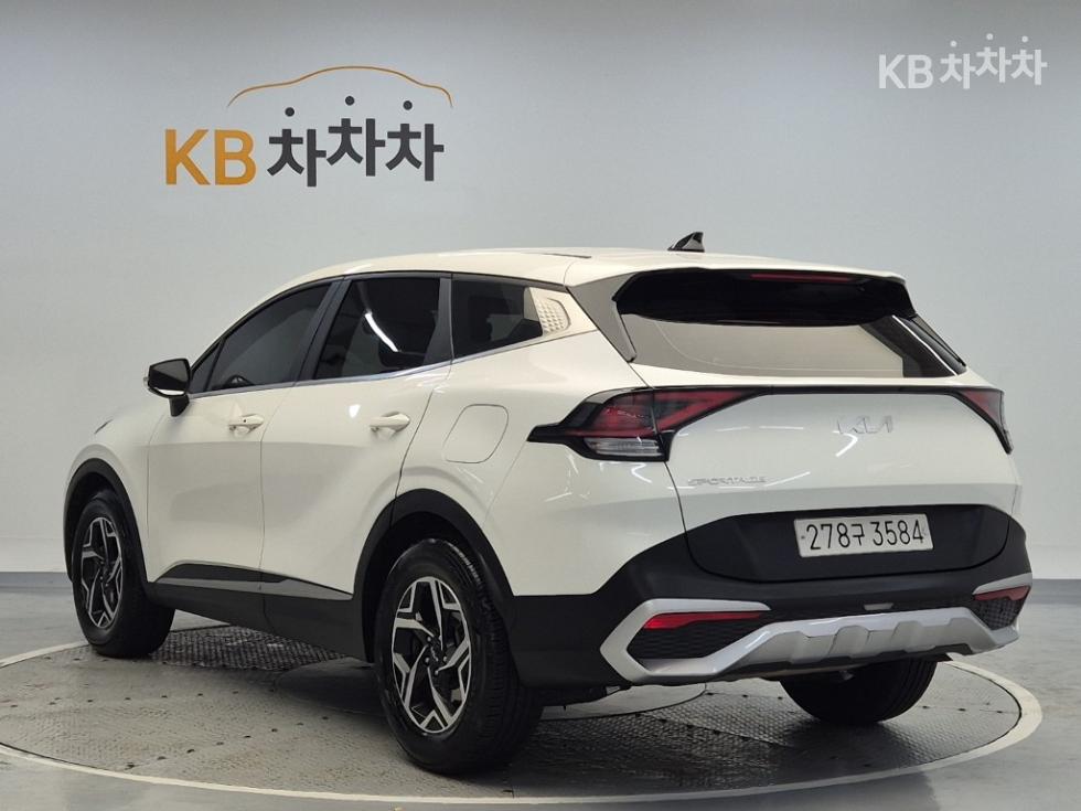 2022 - kia sportage