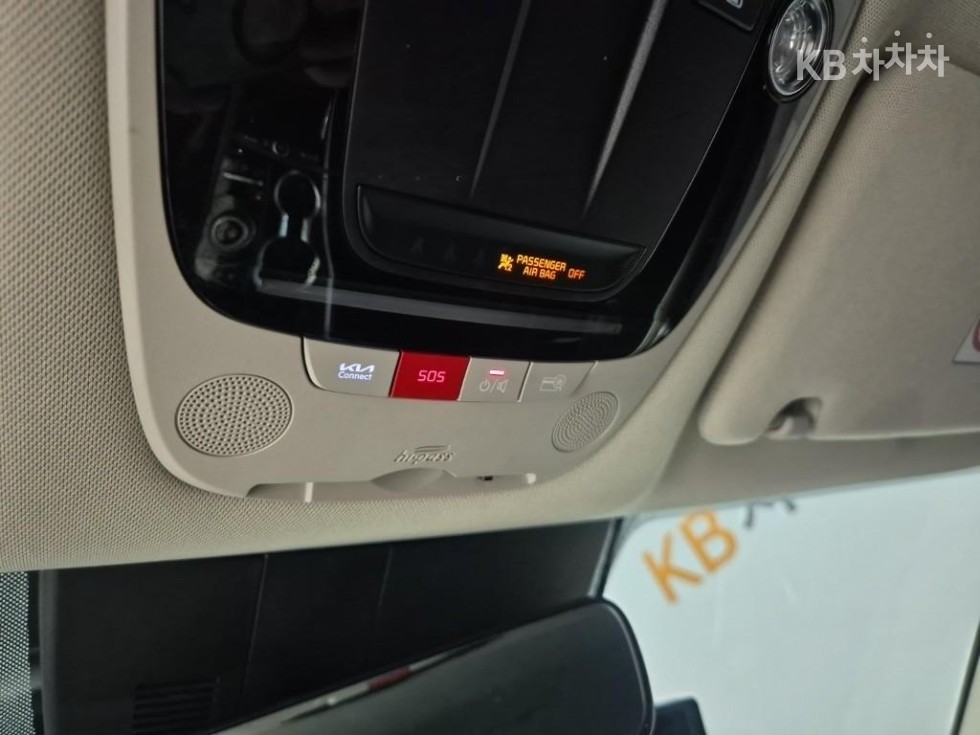 2023 - kia k5