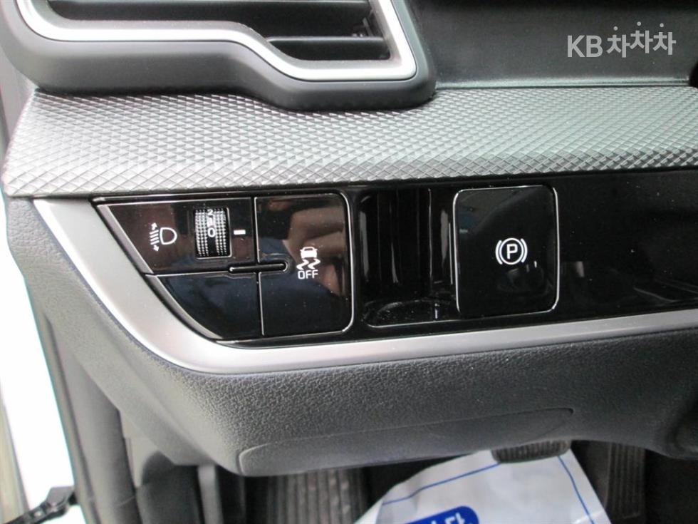 2023 - kia sportage