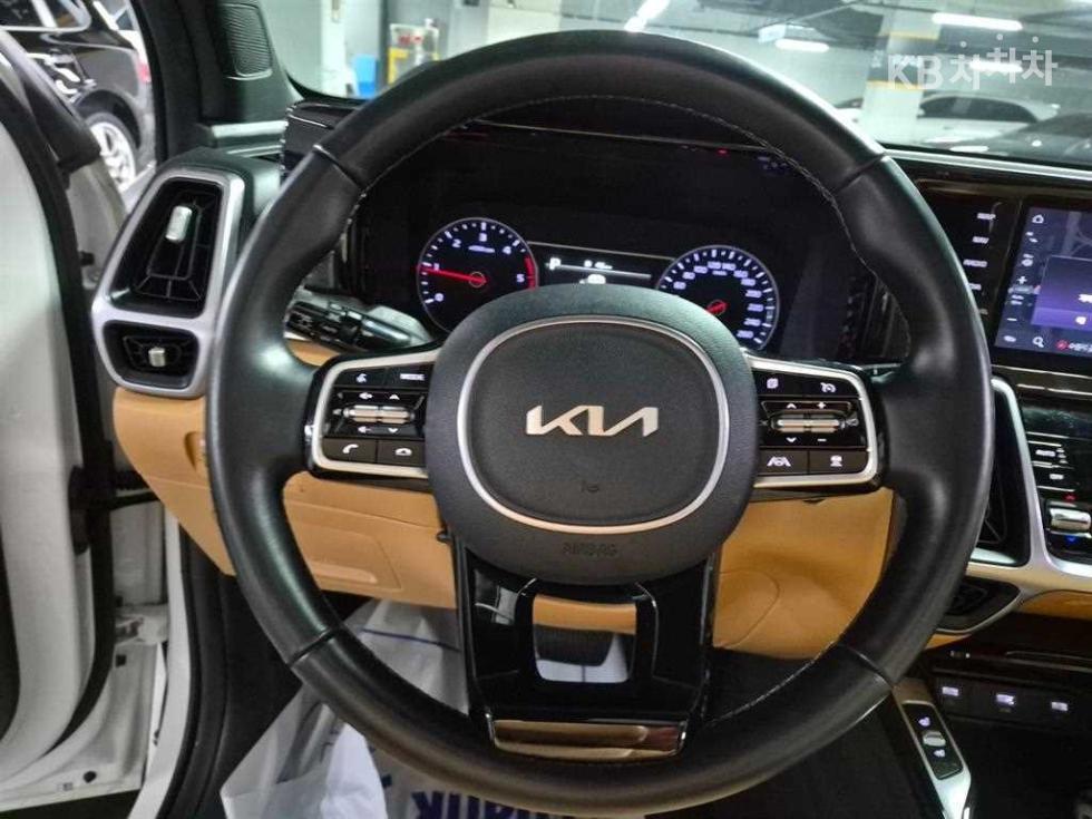 2023 - kia sorento