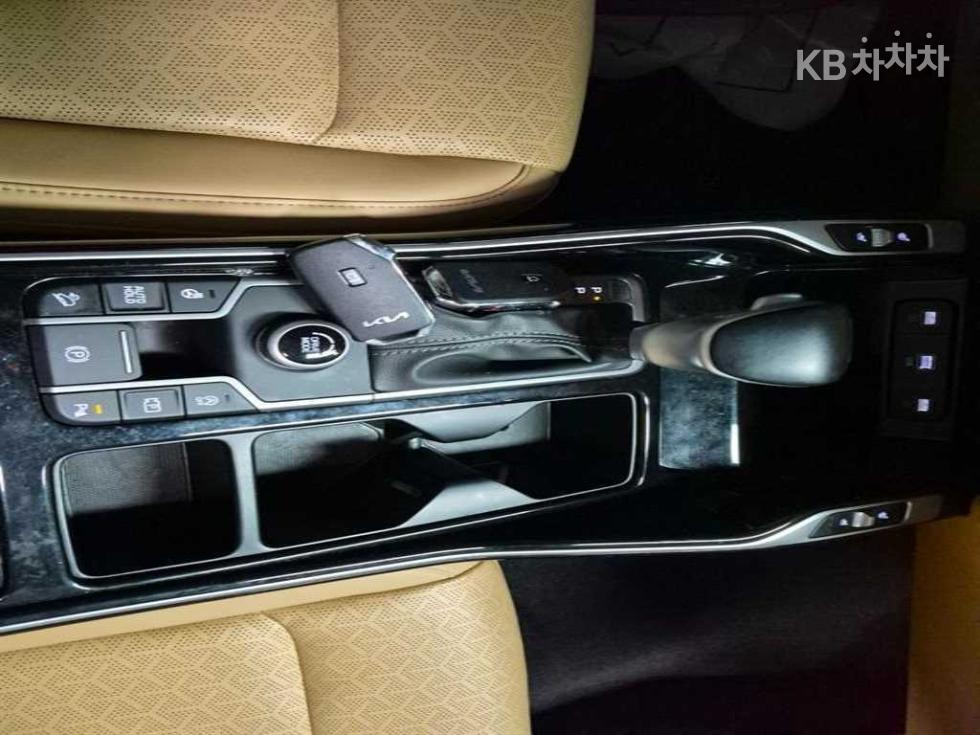 2023 - kia sorento