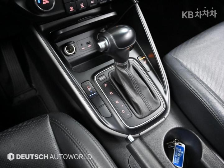 Kia Carens 1.7 VGT Prestige 10