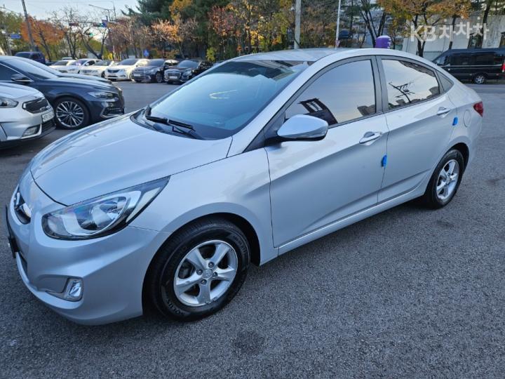 Hyundai Accent New 1.4 VVT Modern 4