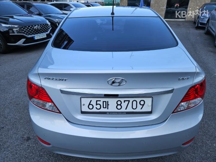 Hyundai Accent New 1.4 VVT Modern 5