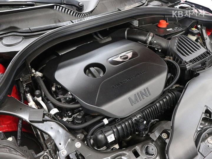 Mini Clubman 2.0 JCW Base Type 7