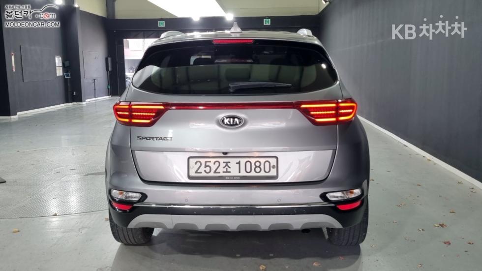 2020 - kia sportage