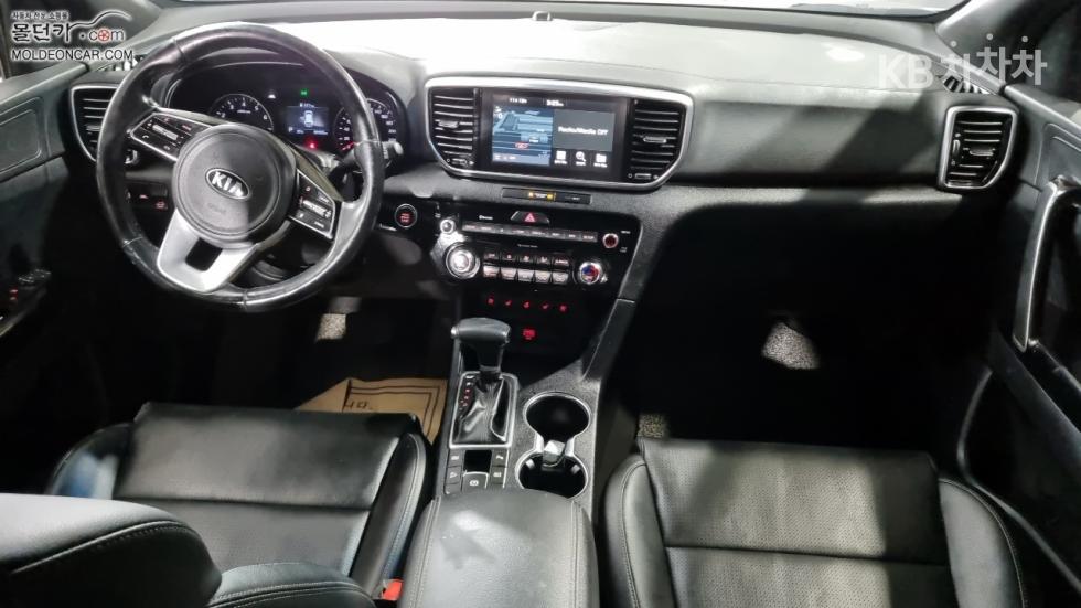 2020 - kia sportage