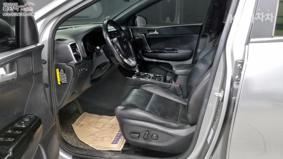 2020 - kia sportage