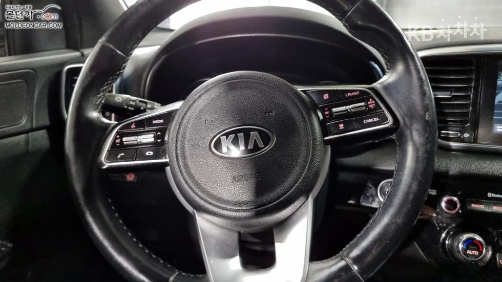 2020 - kia sportage