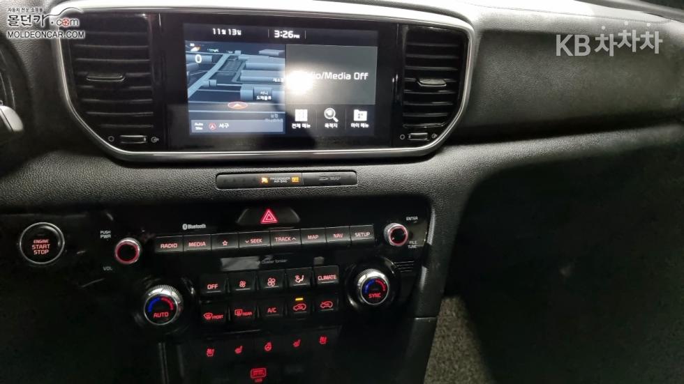 2020 - kia sportage