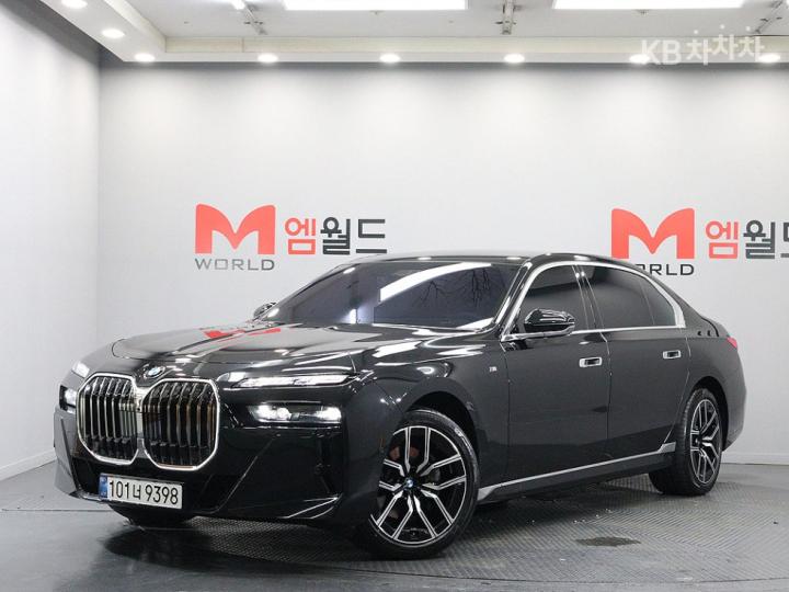 BMW 7er 740d xDrive — foto 1
