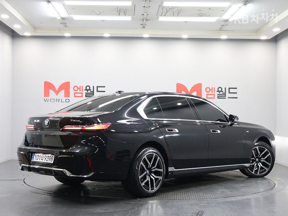 BMW 7er — miniaturë 3