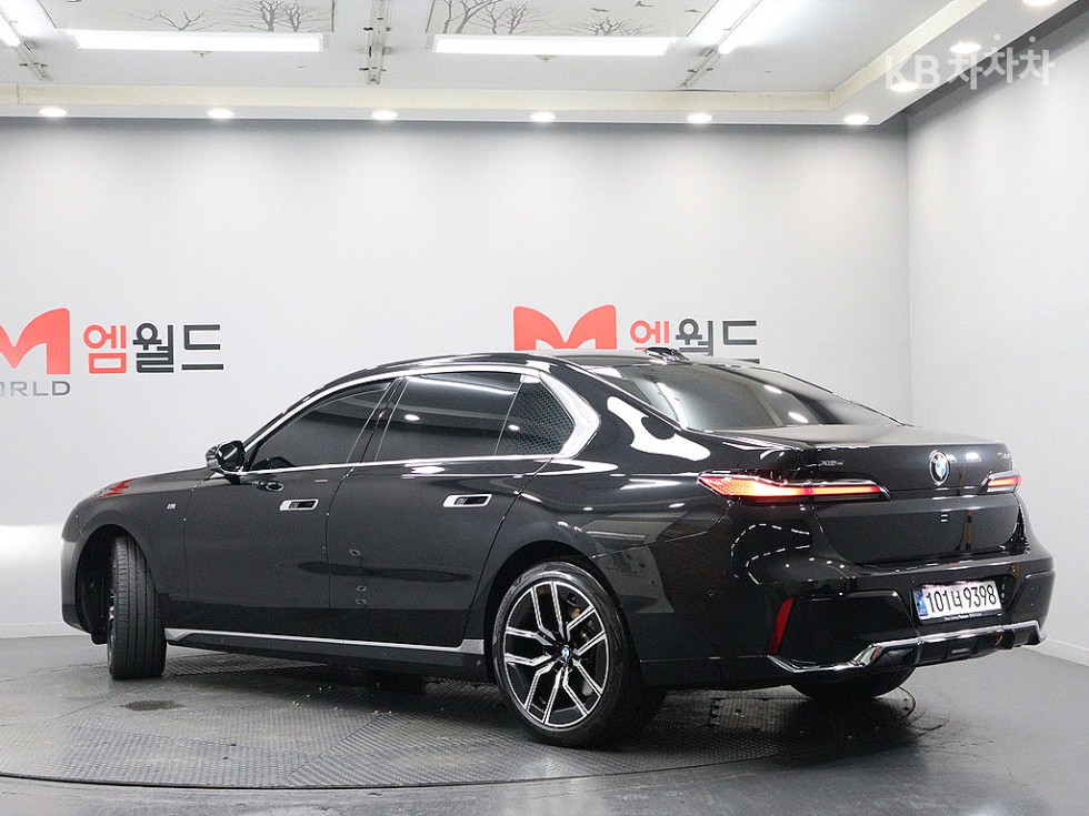 BMW 7er — miniaturë 4