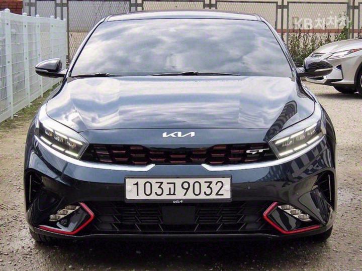 Kia K3 GT BD 1.6 T-GDi 5 Duo Signature 2