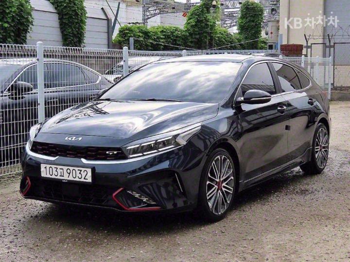 Kia K3 GT BD 1.6 T-GDi 5 Duo Signature 3