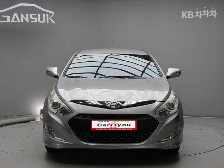 Hyundai Sonata Hybrid 2.0 Smart