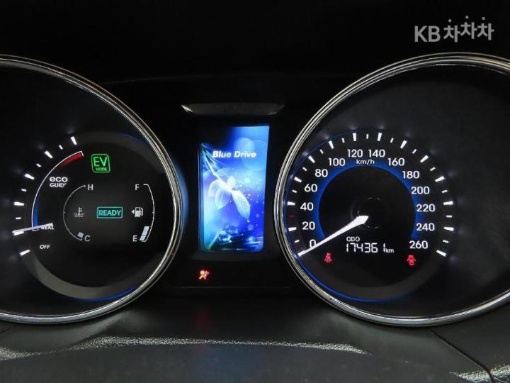 Hyundai Sonata Hybrid 2.0 Smart 7