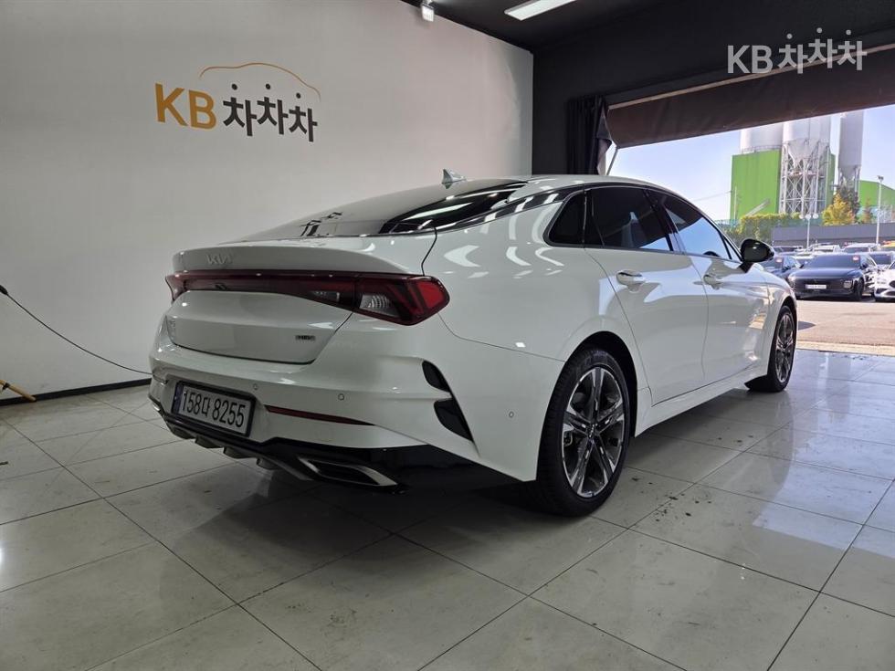 2023 - kia k5