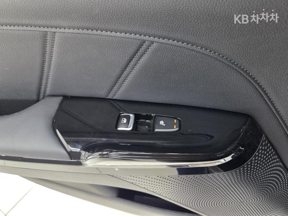 2023 - kia k5