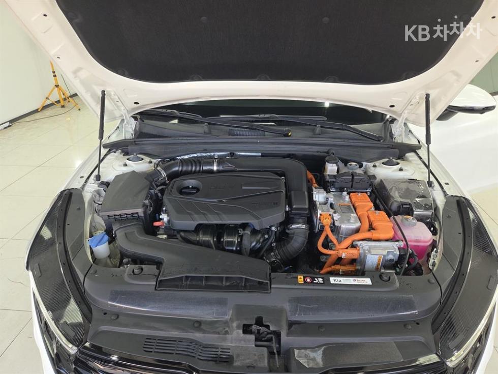 2023 - kia k5