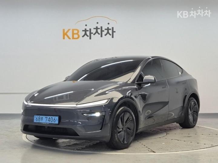 Tesla Model Y Long Range