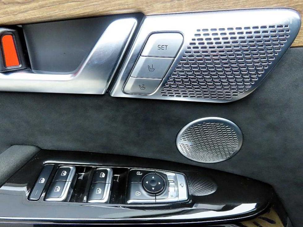 2021 - kia mohave