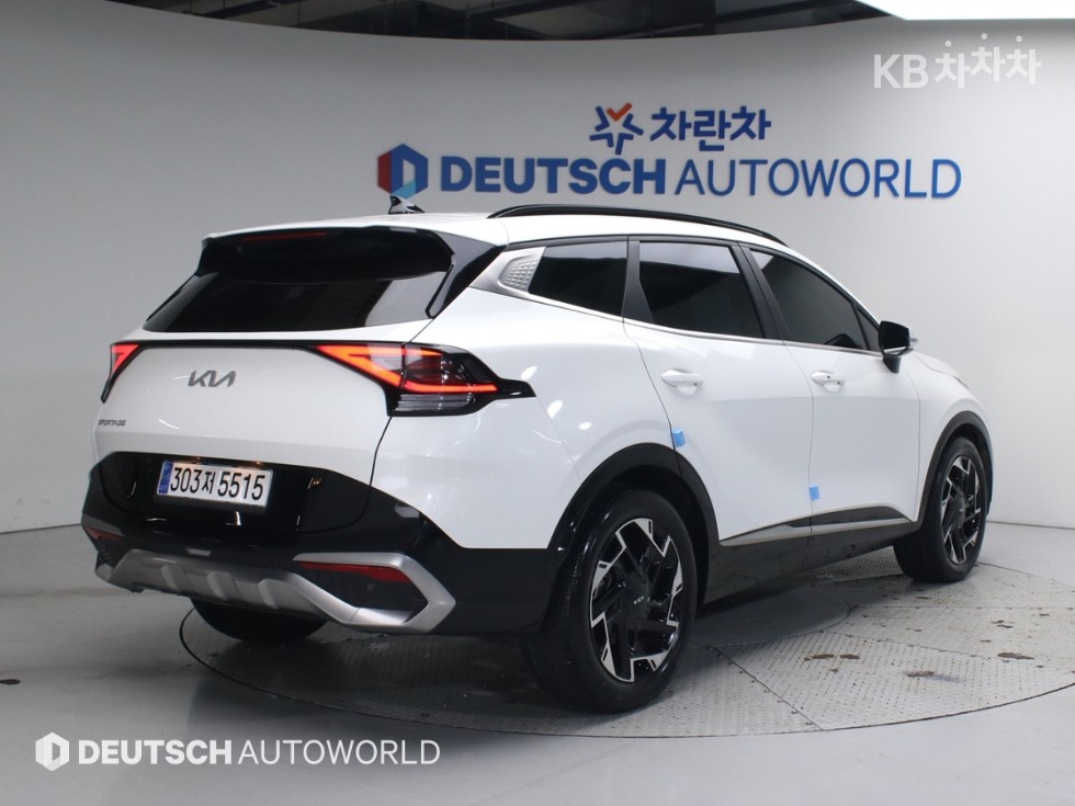 2022 - kia sportage