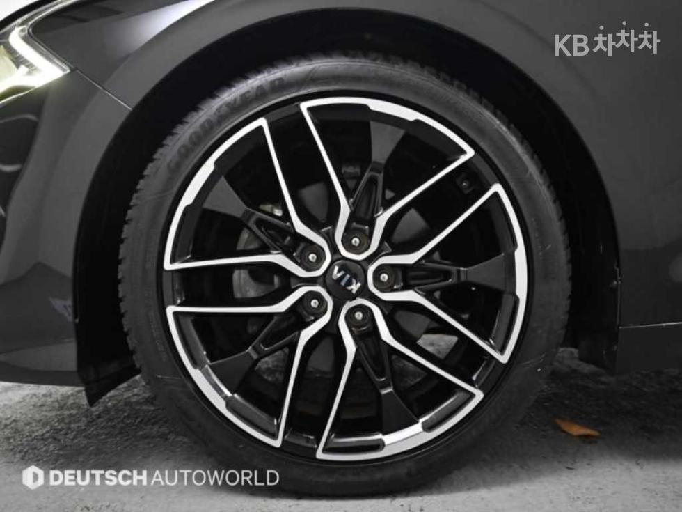 2021 - kia k5