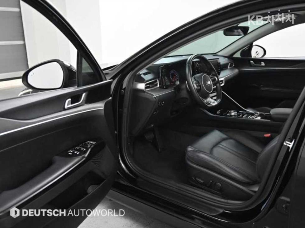 2021 - kia k5