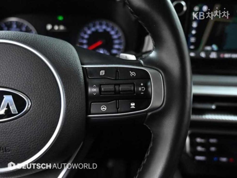 2021 - kia k5