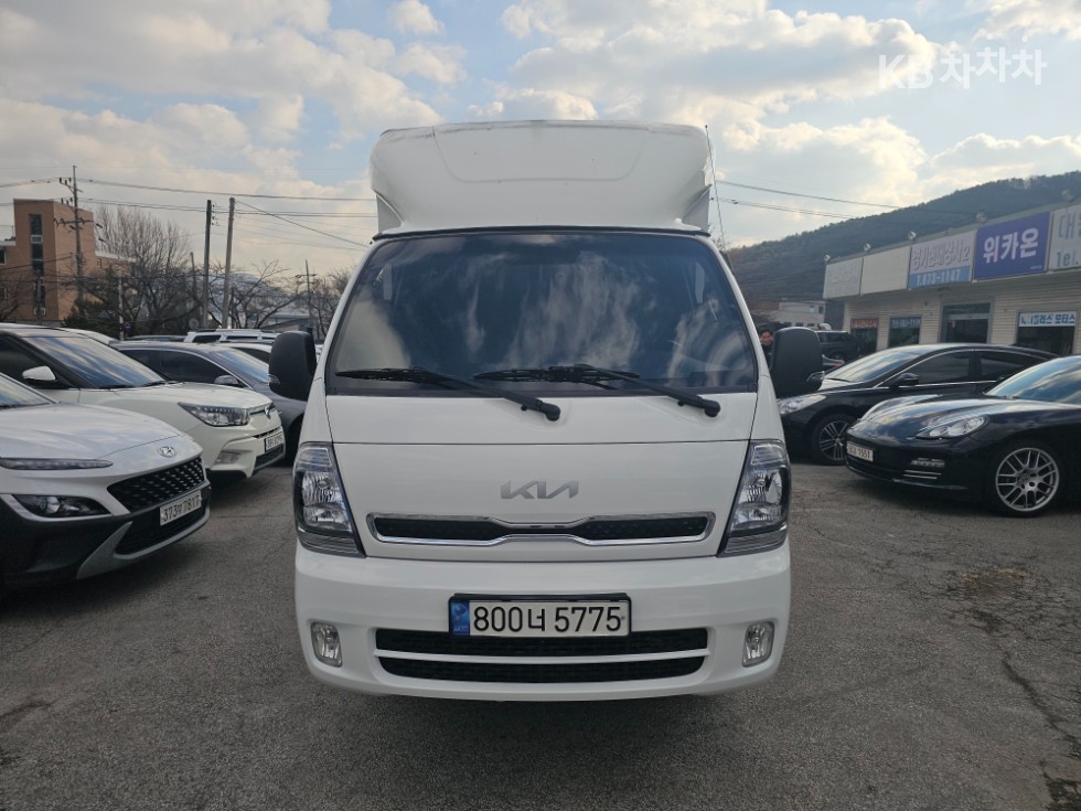 2022 - kia bongo iii