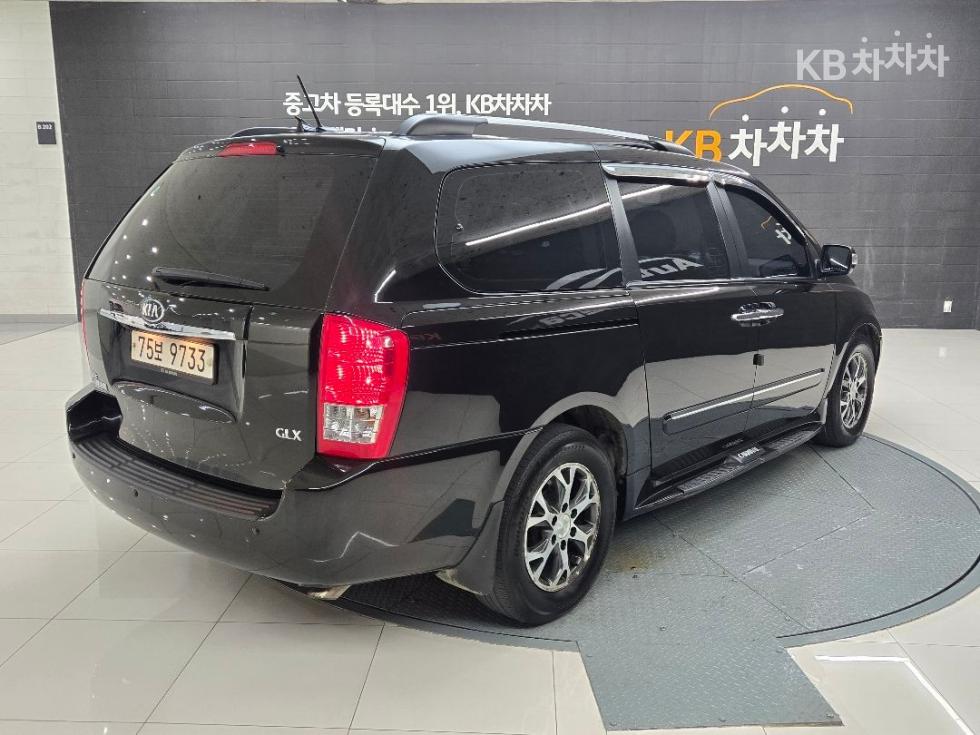 2013 - kia carnival