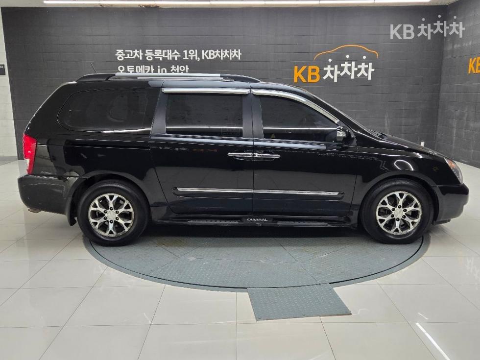 2013 - kia carnival