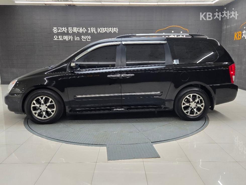 2013 - kia carnival