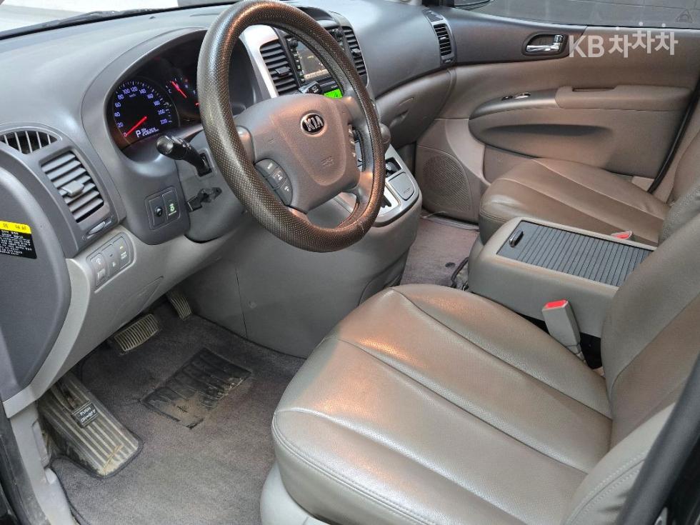 2013 - kia carnival