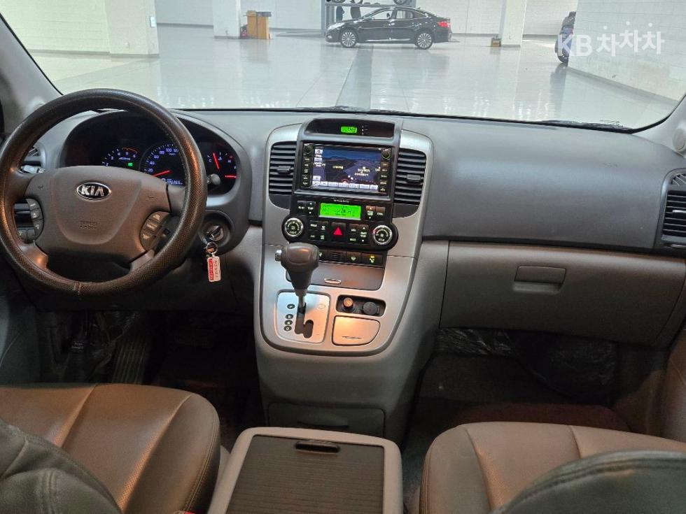 2013 - kia carnival