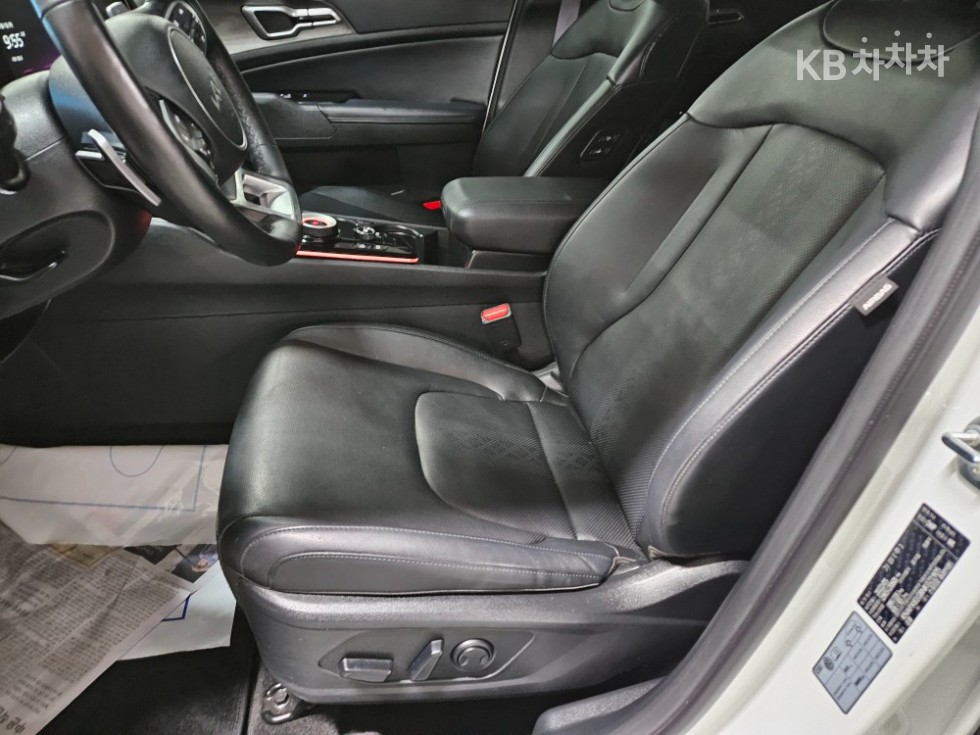2022 - kia sportage